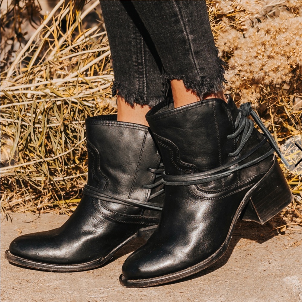 Freebird by Steven CASEY Black Ankle Bootie Size 8